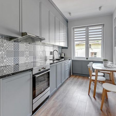 Lion Apartments - Ibiza Sopot Bagian luar foto